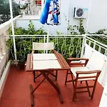 Denoble בית הארחה 3*