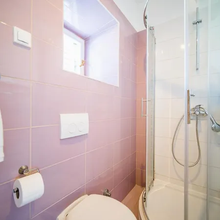 Guest house Denoble